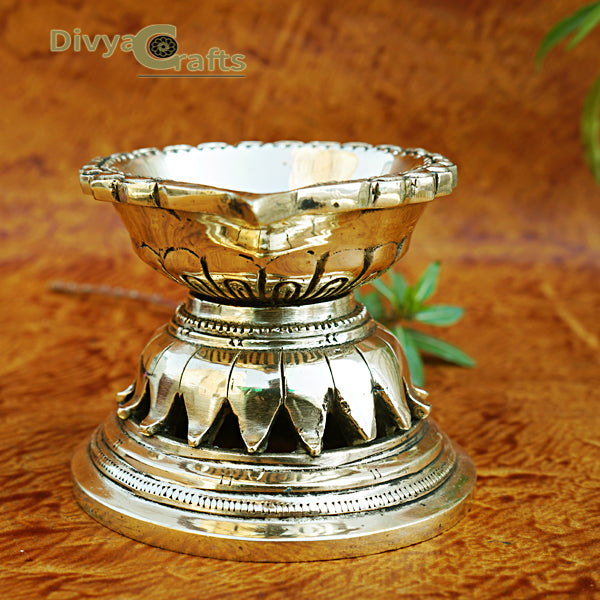 Brass Pooja Diya/ Oil Lamp