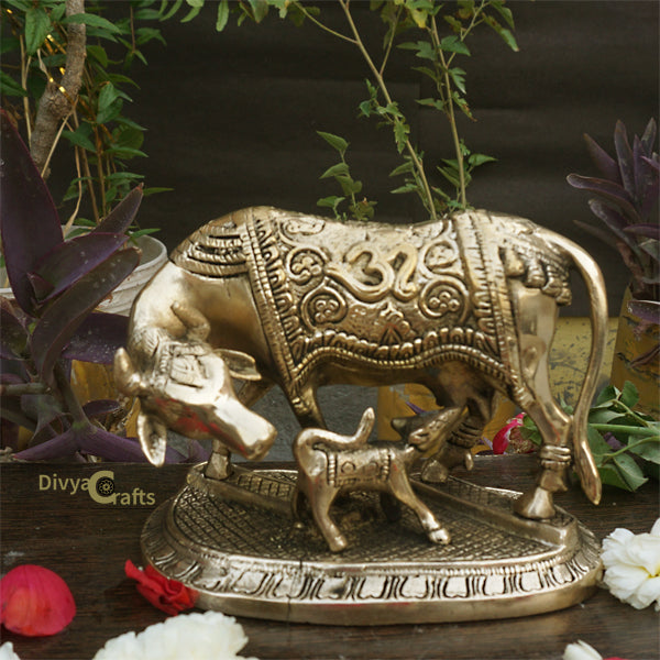 BRASS COW WITH CALF IDOL (5")