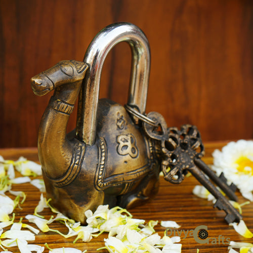 Camel Shape Solid Vintage Style Brass Lock with Two Keys